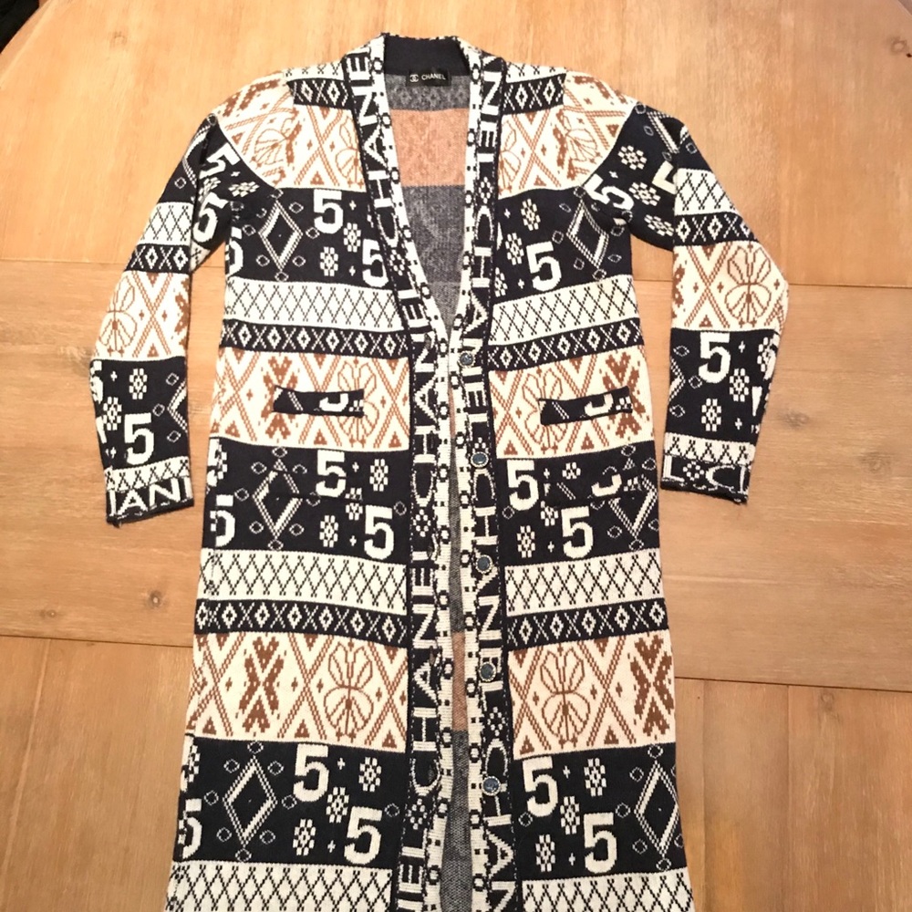 Chanel sweater